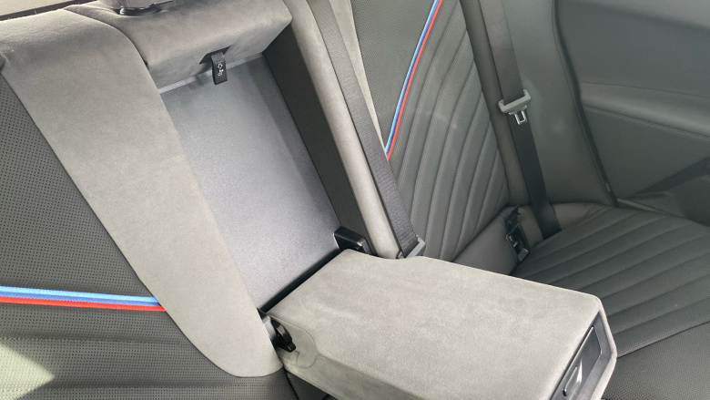 BMW iX 400kW xDrive60 M Sport 112kWh 5dr Auto [Skylounge] Electric Estate